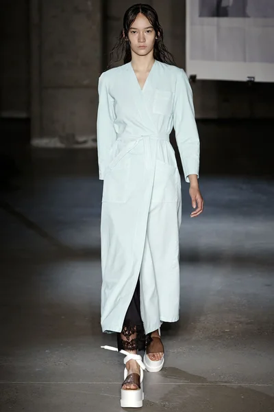Look 4